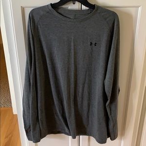 Gray Under Armour longsleeve